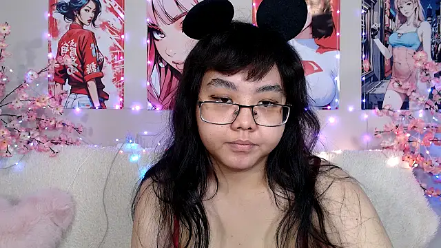 Snapshot of Moertomlly chatting on February 12, 2026, 4:12 am Moertomlly online show from February 12, 2026, 4:12 am