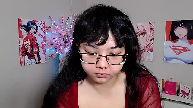 Snapshot of Moertomlly chatting on October 14, 2025, 4:35 am Moertomlly online show from October 14, 2025, 4:35 am