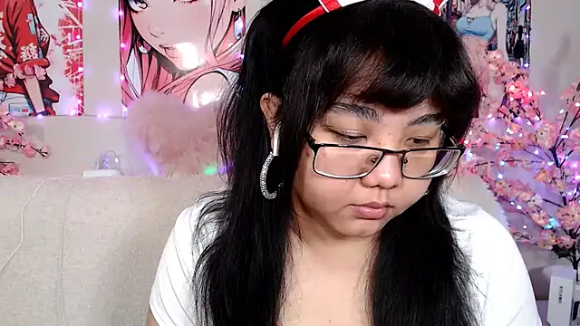 Snapshot of Moertomlly chatting on February 27, 2026, 3:51 am Moertomlly online show from February 27, 2026, 3:51 am