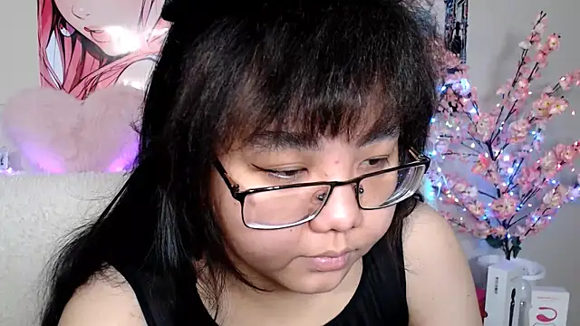 Snapshot of Moertomlly chatting on February 22, 2026, 3:31 am Moertomlly online show from February 22, 2026, 3:31 am