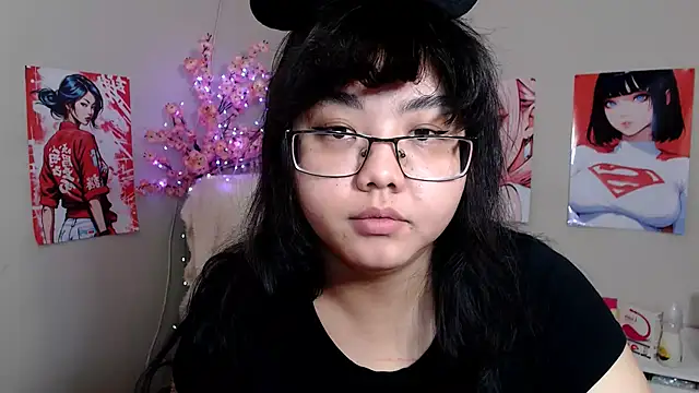 Snapshot of Moertomlly chatting on November 23, 2025, 4:11 am Moertomlly online show from November 23, 2025, 4:11 am