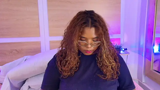  nickypurple  online show from June 29, 2026, 6:40 pm