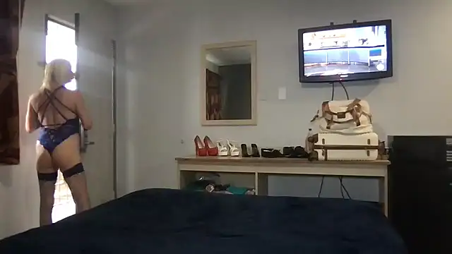 TiffaneyLove online show from March 11, 2026, 6:35 pm