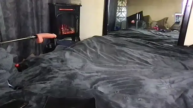 TiffaneyLove online show from December 16, 2025, 1:10 am