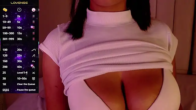 Angelllica  online show from November 4, 2025, 1:48 pm