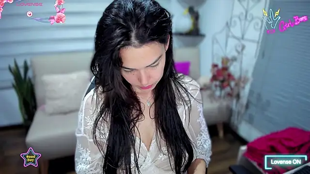 Lunlunera online show from February 4, 2026, 1:55 am