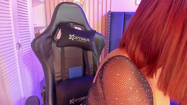 ashlye miller  online show from September 24, 2025, 4:08 am