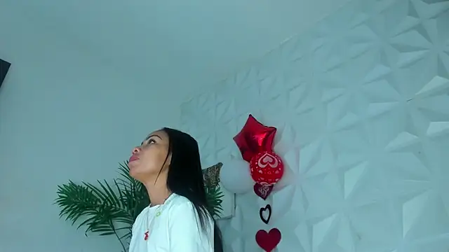 Hellen Sky online show from February 16, 2026, 7:12 pm