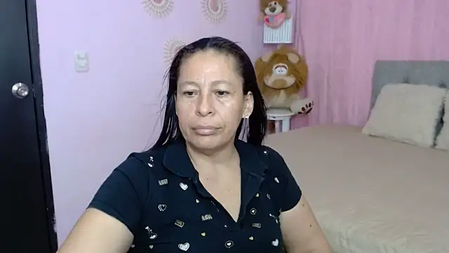 Snapshot of mature_martina chatting on October 6, 2025, 10:10 pm mature martina online show from October 6, 2025, 10:10 pm