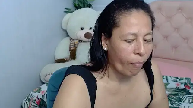 Snapshot of mature_martina chatting on September 26, 2025, 11:06 am mature martina online show from September 26, 2025, 11:06 am