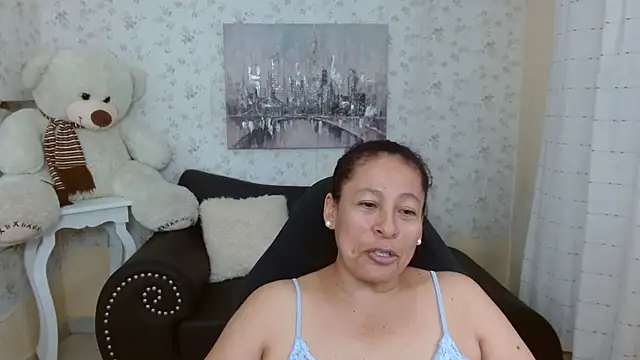 Snapshot of mature_martina chatting on April 19, 2026, 6:10 pm mature martina online show from April 19, 2026, 6:10 pm