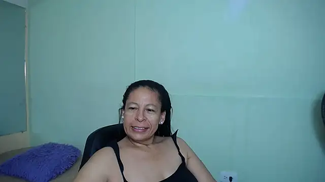 Snapshot of mature_martina chatting on February 26, 2025, 7:02 am mature martina online show from February 26, 2025, 7:02 am
