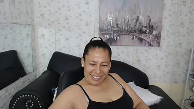 mature martina online show from July 14, 2026, 10:27 pm