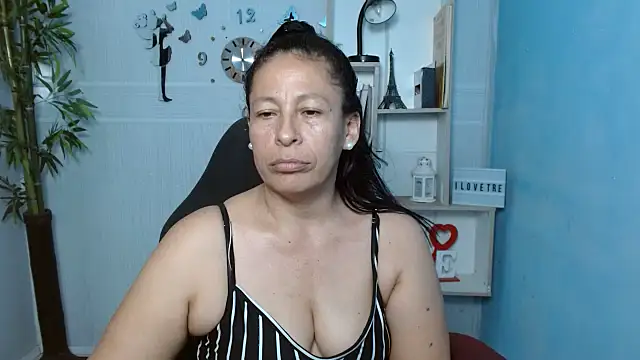 Snapshot of mature_martina chatting on March 4, 2025, 11:11 pm mature martina online show from March 4, 2025, 11:11 pm