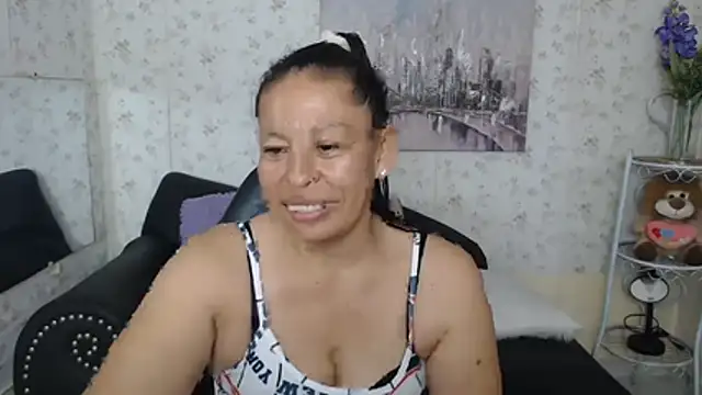 mature martina online show from July 10, 2026, 10:54 pm