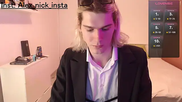 Alex Nick  online show from February 18, 2025, 8:03 pm