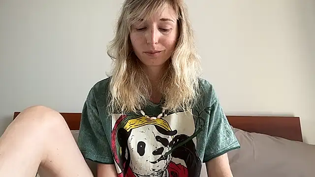 Snapshot of ivankai_ chatting on February 23, 2026, 3:19 am ivankai online show from February 23, 2026, 3:19 am