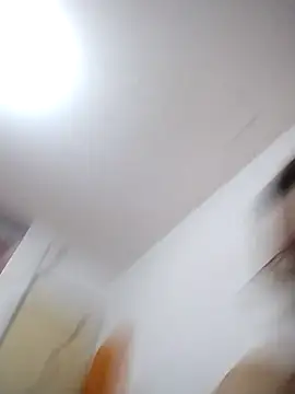 luli222 online show from November 17, 2025, 8:51 am