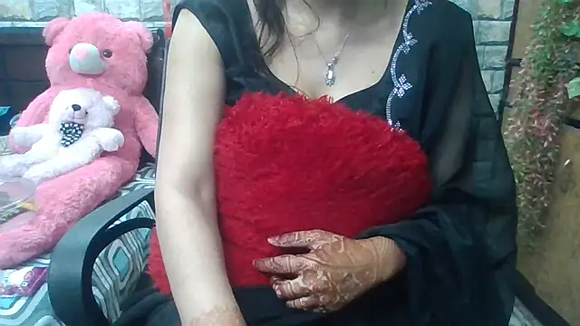 Snapshot of Sexy_iknoor chatting on March 18, 2025, 10:39 am Sexy iknoor online show from March 18, 2025, 10:39 am