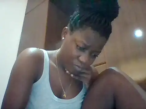 Snapshot of Alessandrajenna chatting on April 14, 2026, 7:46 am Alessandrajenna online show from April 14, 2026, 7:46 am