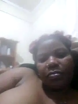 Snapshot of pretty-donna chatting on September 10, 2025, 5:56 pm pretty-donna online show from September 10, 2025, 5:56 pm