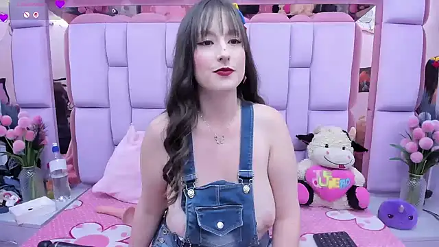 Snapshot of Belly_Rosse chatting on June 23, 2026, 3:10 pm Belly Rosse online show from June 23, 2026, 3:10 pm