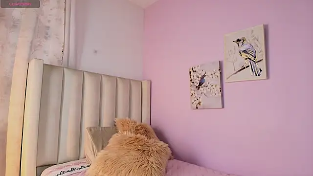 Snapshot of Mhia_palmer chatting on April 10, 2026, 3:52 pm Mhia palmer online show from April 10, 2026, 3:52 pm