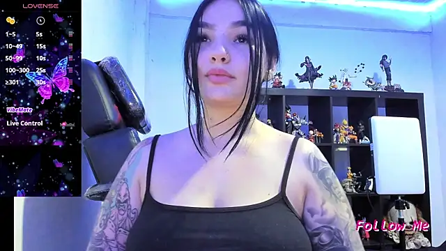 Sara Coopeer  online show from October 30, 2025, 9:11 pm