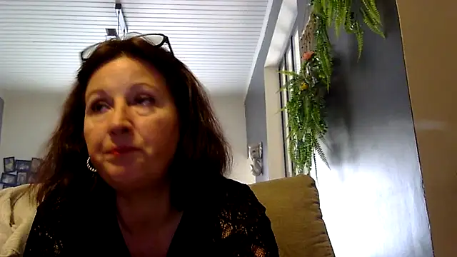 feline27 online show from November 14, 2025, 11:25 am