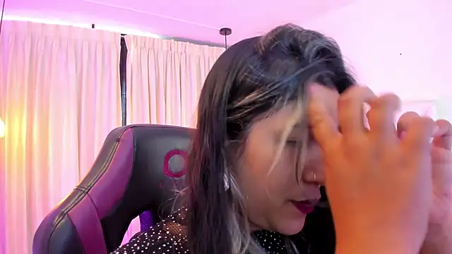 Snapshot of BonnieBad01 chatting on February 10, 2025, 6:56 pm BonnieBad01 online show from February 10, 2025, 6:56 pm