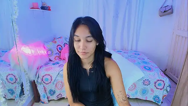 Nanami 19 online show from October 19, 2025, 6:10 pm