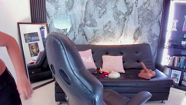 Nanami 19 online show from March 11, 2026, 6:02 pm