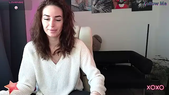 Snapshot of xx_adrihanna_xx chatting on February 19, 2025, 9:06 am xx adrihanna xx online show from February 19, 2025, 9:06 am