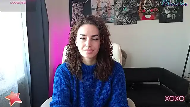 Snapshot of xx_adrihanna_xx chatting on February 17, 2025, 7:26 am xx adrihanna xx online show from February 17, 2025, 7:26 am