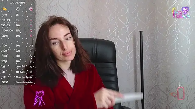 xx adrihanna xx online show from May 29, 2026, 6:08 am