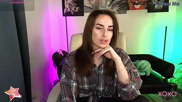 Snapshot of xx_adrihanna_xx chatting on February 26, 2025, 5:31 pm xx adrihanna xx online show from February 26, 2025, 5:31 pm