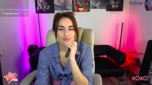 Snapshot of xx_adrihanna_xx chatting on March 7, 2025, 3:28 pm xx adrihanna xx online show from March 7, 2025, 3:28 pm