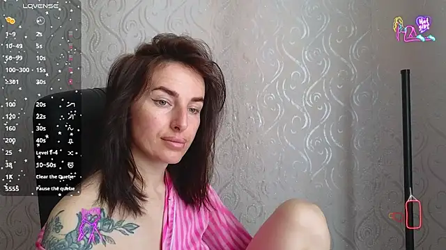 xx adrihanna xx online show from May 20, 2026, 5:37 am