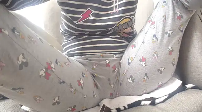 Snapshot of Web_Lady chatting on February 28, 2025, 8:50 pm Web Lady online show from February 28, 2025, 8:50 pm