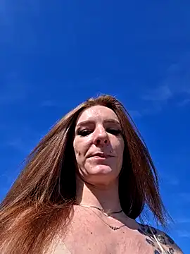 Snapshot of Ladykimberly_XOXO chatting on May 1, 2026, 3:06 pm Ladykimberly XOXO online show from May 1, 2026, 3:06 pm