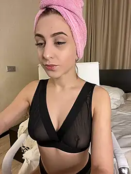 AnnGilbert online show from February 1, 2025, 6:51 pm