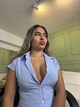 kataliina   online show from May 22, 2026, 12:03 pm