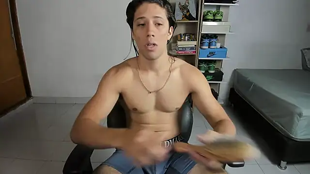 imtonny19 online show from October 9, 2025, 12:00 am