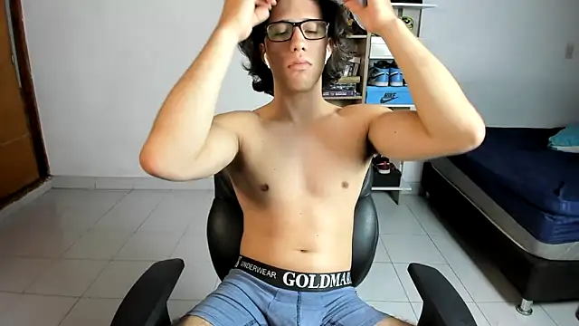 imtonny19 online show from December 21, 2025, 3:14 pm