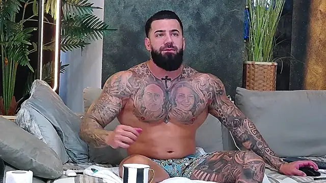 Snapshot of masterkingofmusclee chatting on November 7, 2025, 8:30 am masterkingofmusclee online show from November 7, 2025, 8:30 am