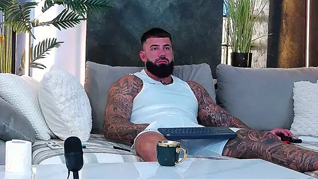 Snapshot of masterkingofmusclee chatting on September 9, 2025, 7:07 am masterkingofmusclee online show from September 9, 2025, 7:07 am