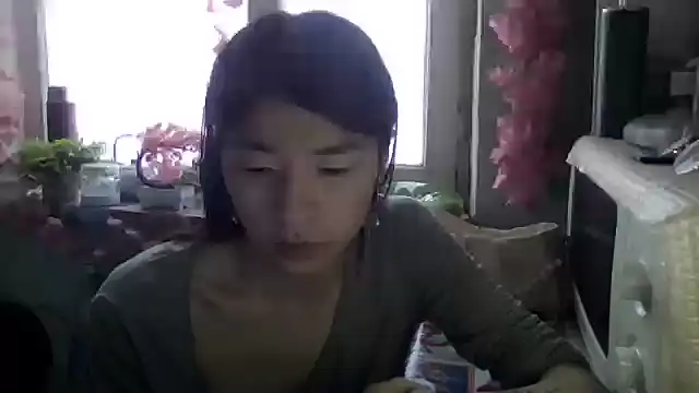 CarlyJoy online show from November 29, 2025, 10:37 am