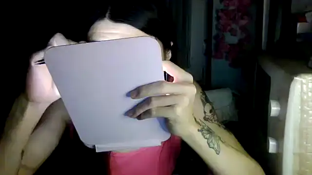 Snapshot of CarlyJoy chatting on May 4, 2026, 5:05 pm CarlyJoy online show from May 4, 2026, 5:05 pm
