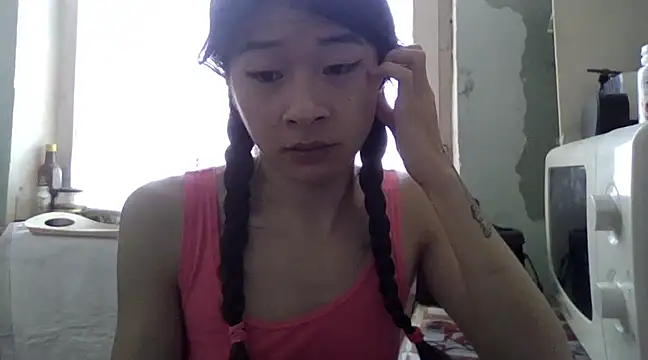 CarlyJoy online show from March 11, 2025, 10:51 am