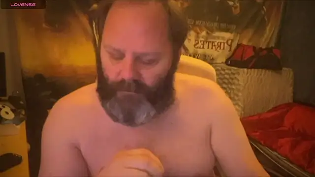 Snapshot of master_227 chatting on December 18, 2024, 4:20 am master 227 online show from December 18, 2024, 4:20 am